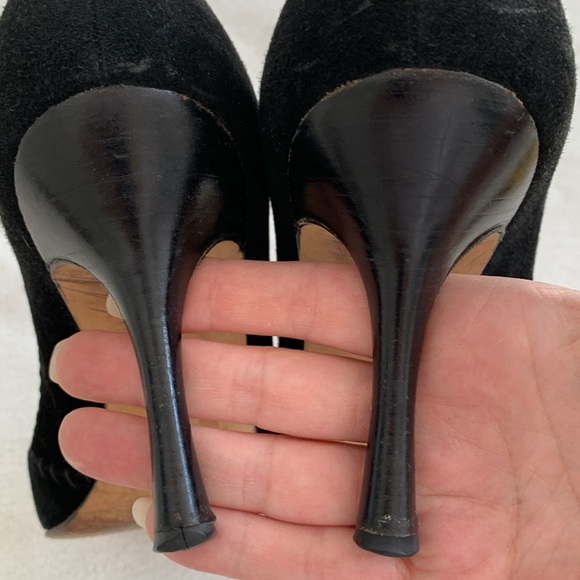 Manolo Blahnik black suede open toe pumps - Picture 14 of 17